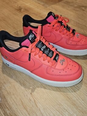 Nike Air Force 1 Low Top Sneakers - Bright Coral/Black